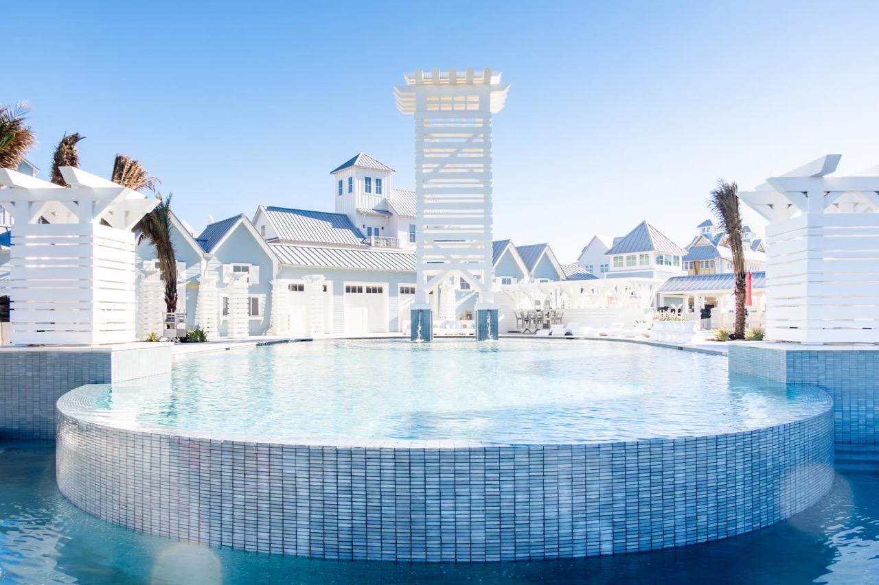 Nucos-Pools-the-family-pool-splash-pad-at-cinnamon-shore-south-3401 Large