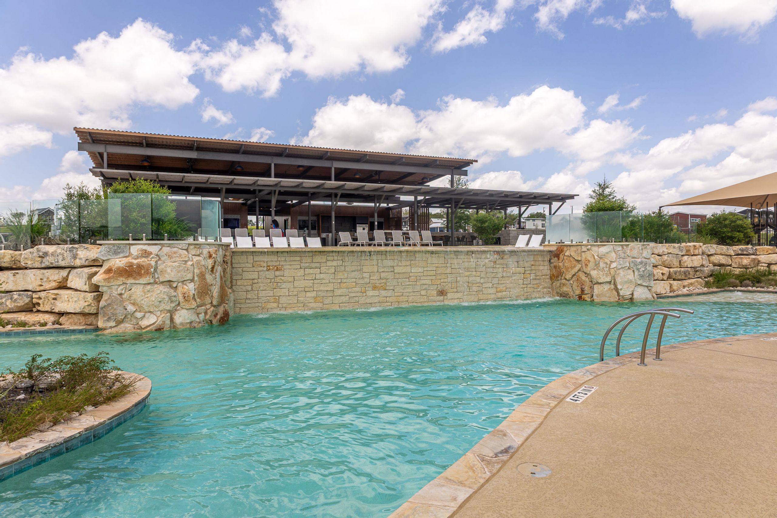 nucos-pools-commercial-pool-builder-firefly-4