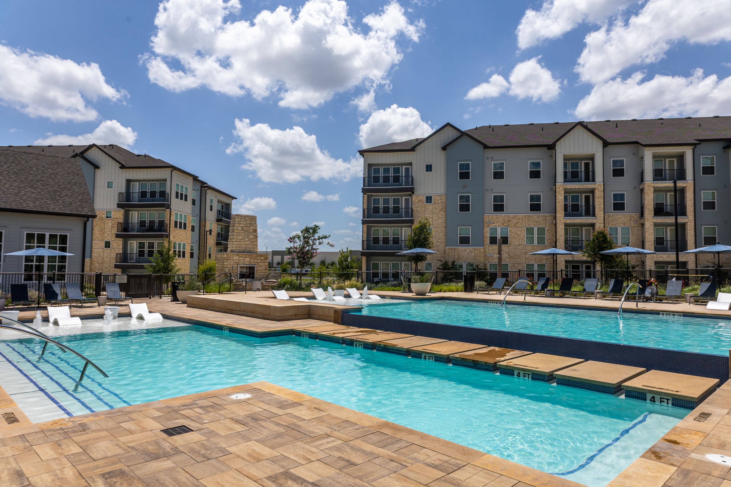 Liv at Pfluggerville